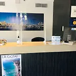 Corniche Du Liouquet Hotel 3*