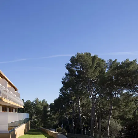 מלון Corniche Du Liouquet 3*