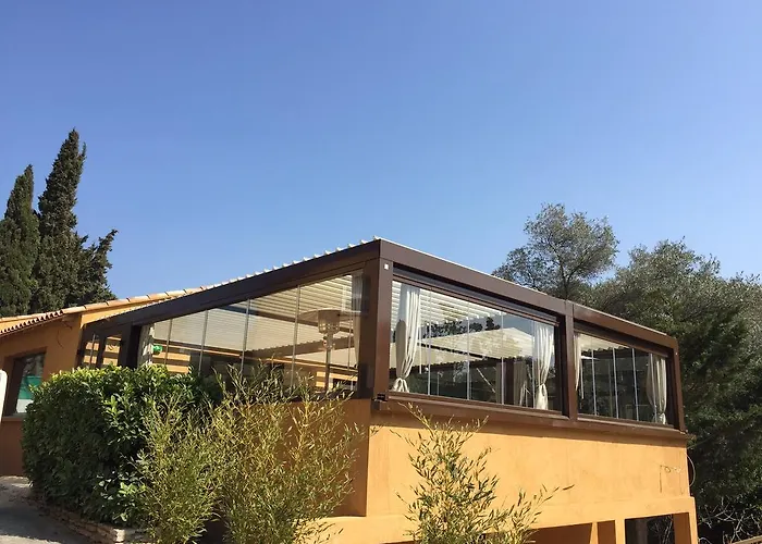 Hotel Corniche Du Liouquet