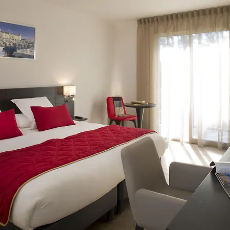 Corniche Du Liouquet Hotel