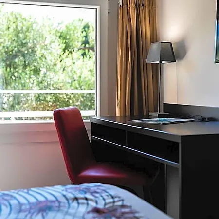 Hotel Corniche Du Liouquet 3*