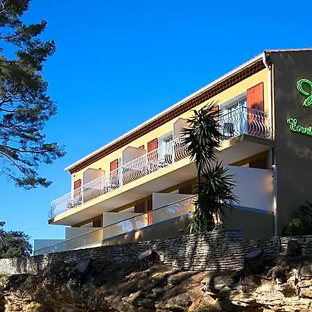 Corniche Du Liouquet Hotel