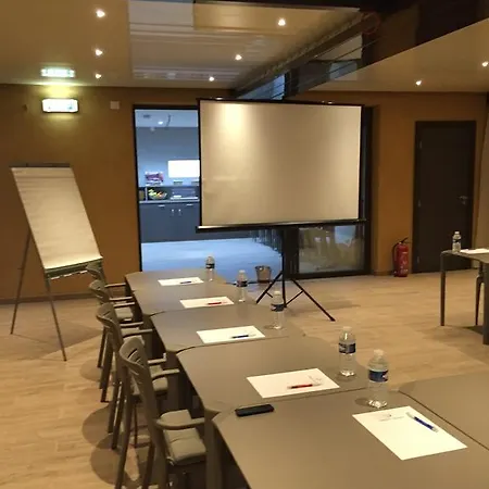 Hotel Corniche Du Liouquet 3*