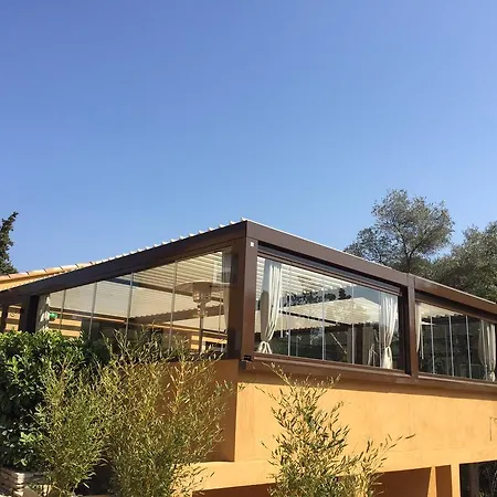 מלון Corniche Du Liouquet