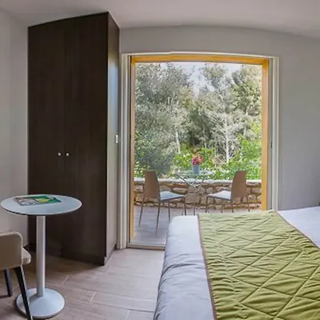 Corniche Du Liouquet 3*