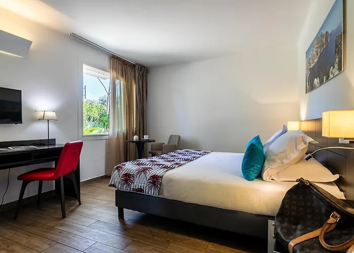 Отель Corniche Du Liouquet Ла-Сьота