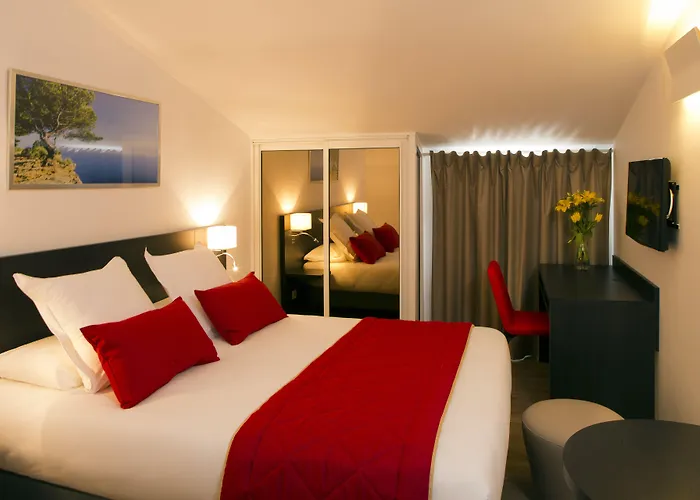 Отель Corniche Du Liouquet Ла-Сьота