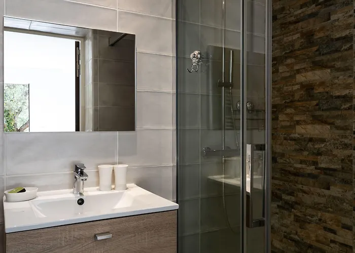 Отель Corniche Du Liouquet Ла-Сьота